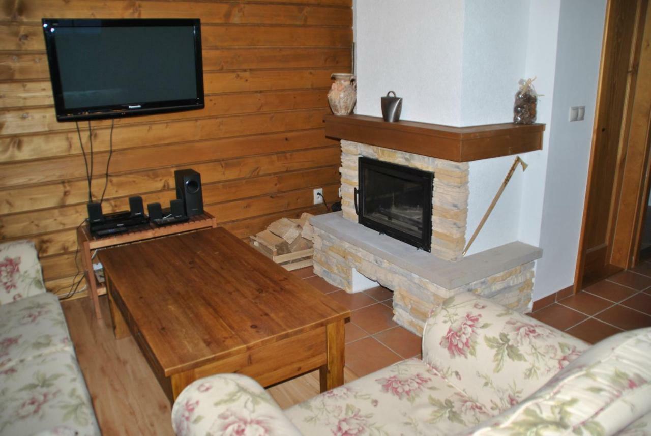 Drevenica Viki Hotel Terhely Kültér fotó